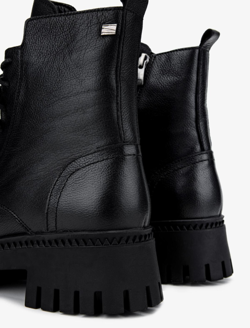 Valmenti Kadın Hakiki Deri Siyah Floter Casual Bot Valmenti Kadın Hakiki Deri Siyah Floter Casual Bot