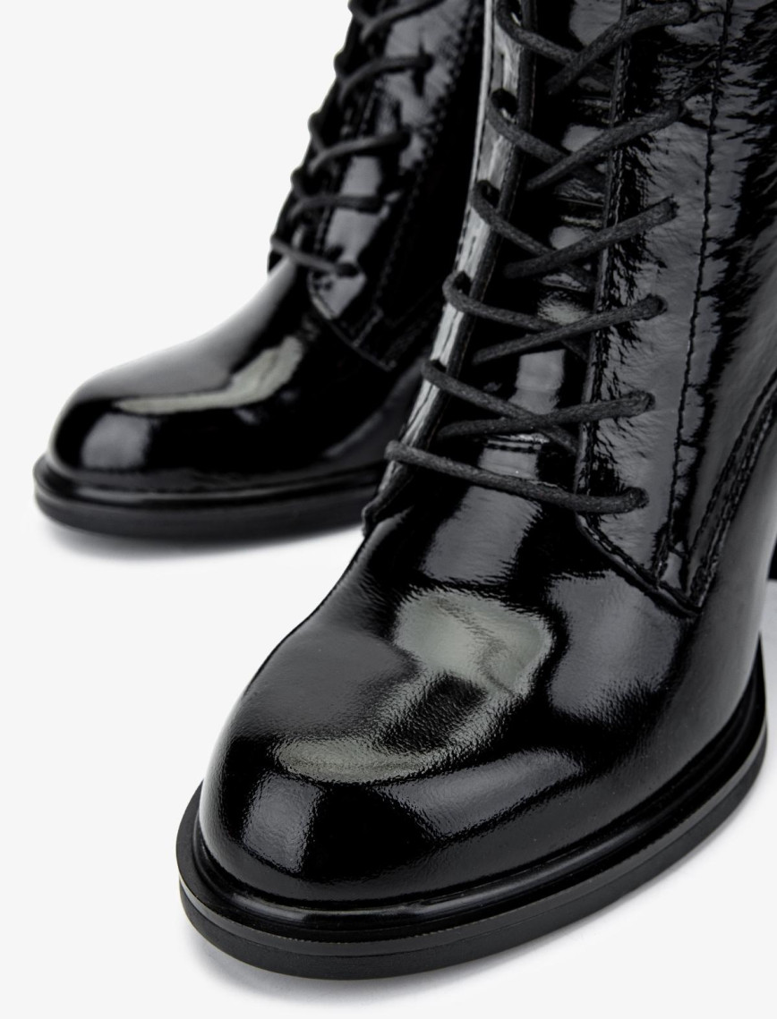 Valmenti Kadın Hakiki Deri Siyah Rugan Casual Bot Valmenti Kadın Hakiki Deri Siyah Rugan Casual Bot