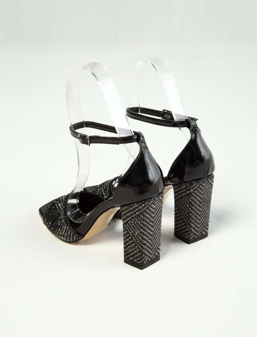 Tamer Tanca Kadın Vegan Siyah Topuklu Ayakkabı Tamer Tanca Kadın Vegan Siyah Topuklu Ayakkabı