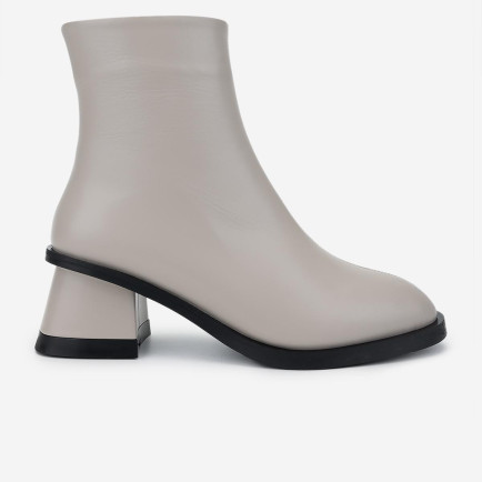 Valmenti Kadın Hakiki Deri Bej Rugan Topuklu Bot Valmenti Kadın Hakiki Deri Bej Rugan Topuklu Bot