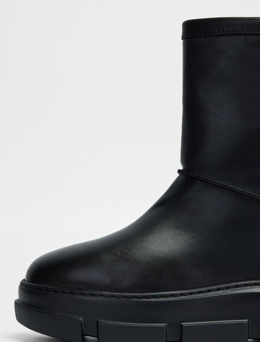 Valmenti Kadın Siyah Hakiki Deri Casual Bot Valmenti Kadın Siyah Hakiki Deri Casual Bot