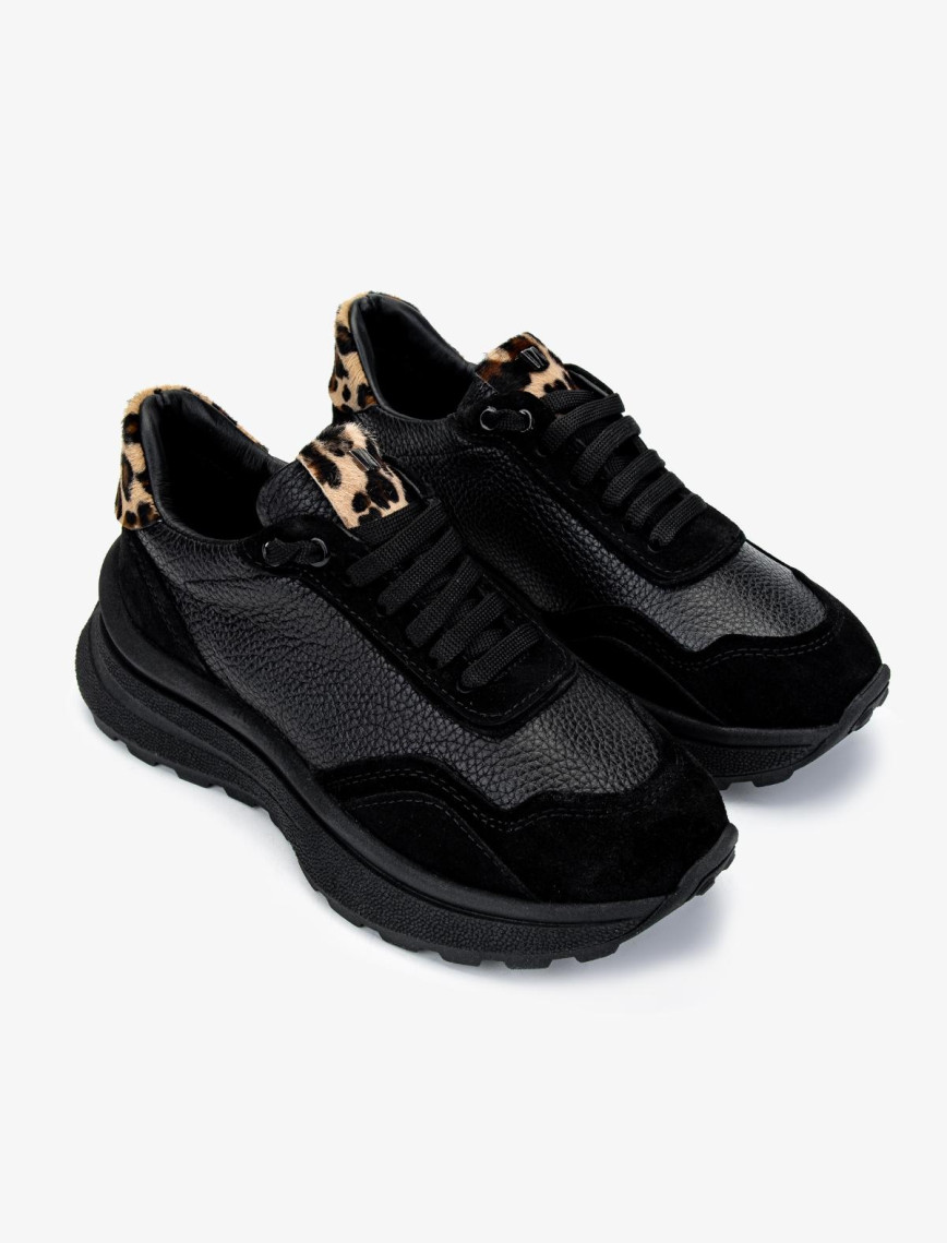 Valmenti Kadın Siyah Floter Sneakers & Spor Ayakkabı Valmenti Kadın Siyah Floter Sneakers & Spor Ayakkabı