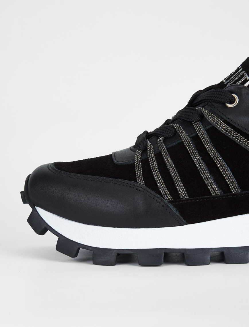 Valmenti Kadın Siyah Süet Hakiki Deri Sneakers & Spor Ayakkabı Valmenti Kadın Siyah Süet Hakiki Deri Sneakers & Spor Ayakkabı