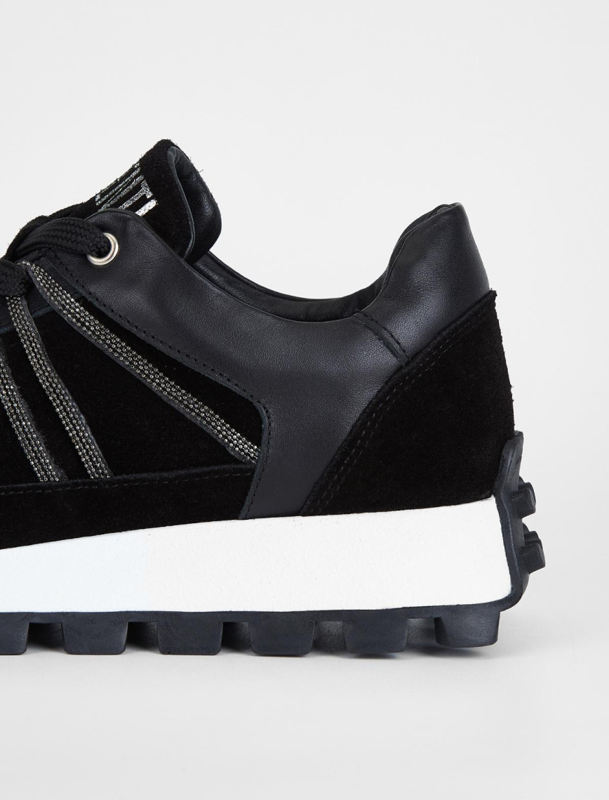 Valmenti Kadın Siyah Süet Hakiki Deri Sneakers & Spor Ayakkabı Valmenti Kadın Siyah Süet Hakiki Deri Sneakers & Spor Ayakkabı