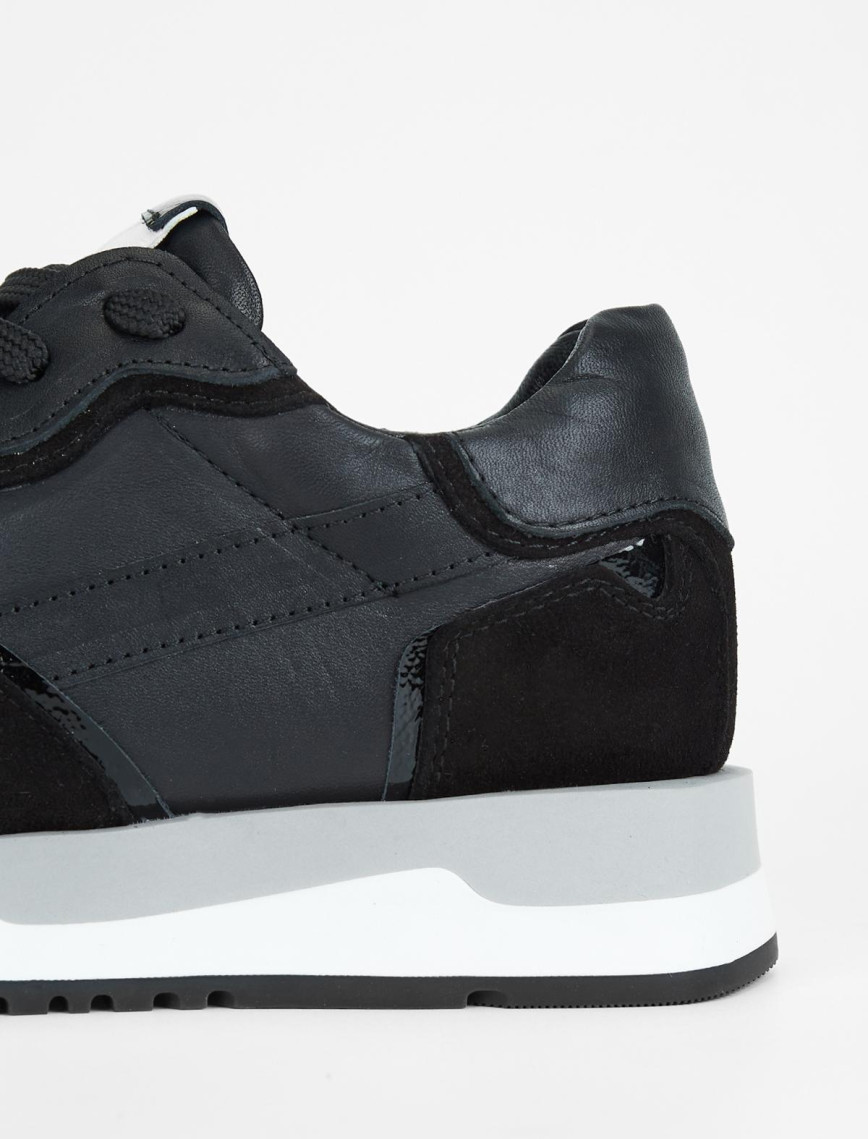 Valmenti Venus Kadın Siyah Hakiki Deri Sneakers & Spor Ayakkabı Valmenti Venus Kadın Siyah Hakiki Deri Sneakers & Spor Ayakkabı