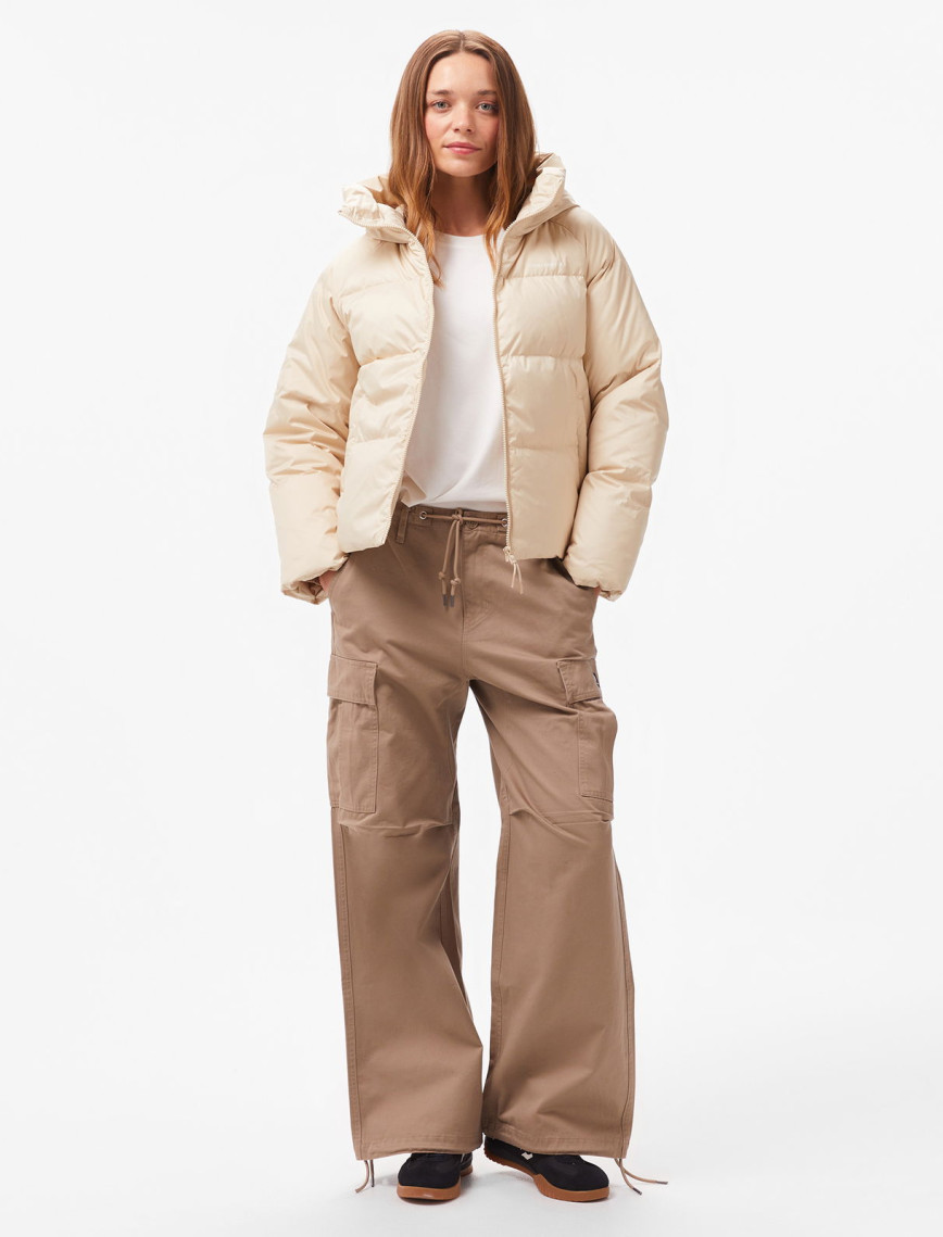 Converse Fashion Short Down Kadın Kapüşonlu Krem Ceket Converse Fashion Short Down Kadın Kapüşonlu Krem Ceket