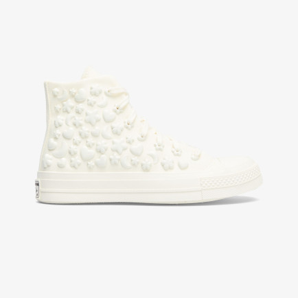 Converse Chuck 70 3D Charms Kadın Krem Sneaker Converse Chuck 70 3D Charms Kadın Krem Sneaker