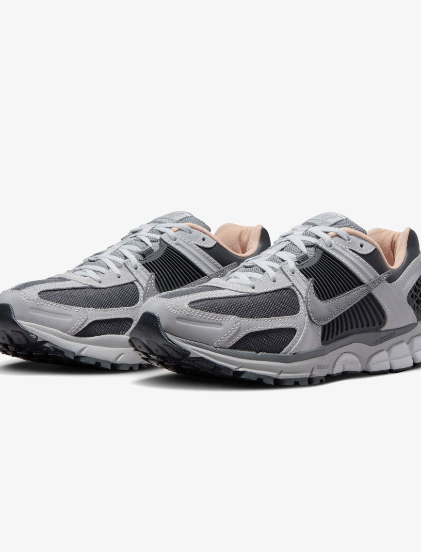 Nike Zoom Vomero 5 Erkek Gri Spor Ayakkabı Nike Zoom Vomero 5 Erkek Gri Spor Ayakkabı