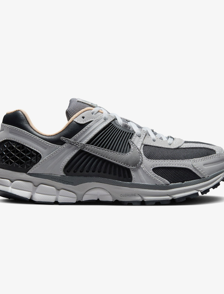 Nike Zoom Vomero 5 Erkek Gri Spor Ayakkabı Nike Zoom Vomero 5 Erkek Gri Spor Ayakkabı