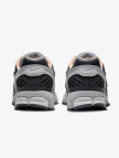 Nike Zoom Vomero 5 Erkek Gri Spor Ayakkabı Nike Zoom Vomero 5 Erkek Gri Spor Ayakkabı