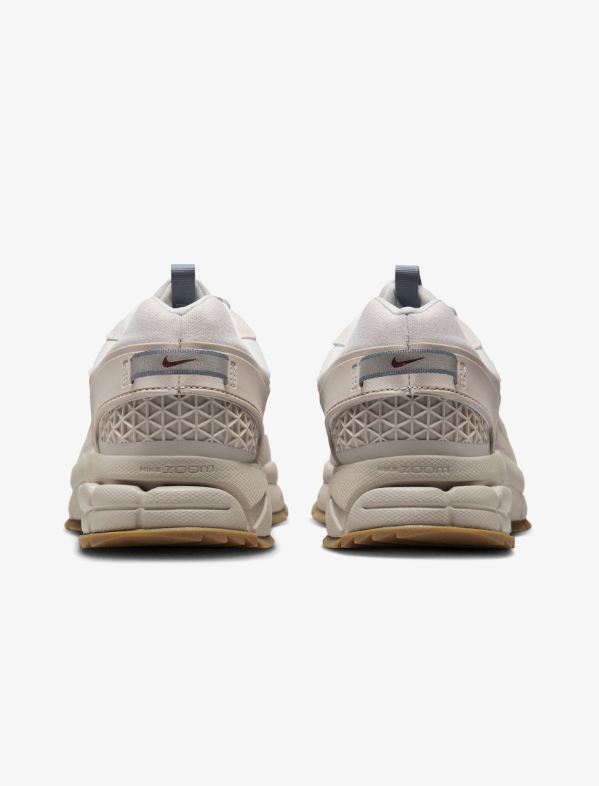 Nike Zoom Vomero Roam Erkek Gri Spor Ayakkabı Nike Zoom Vomero Roam Erkek Gri Spor Ayakkabı