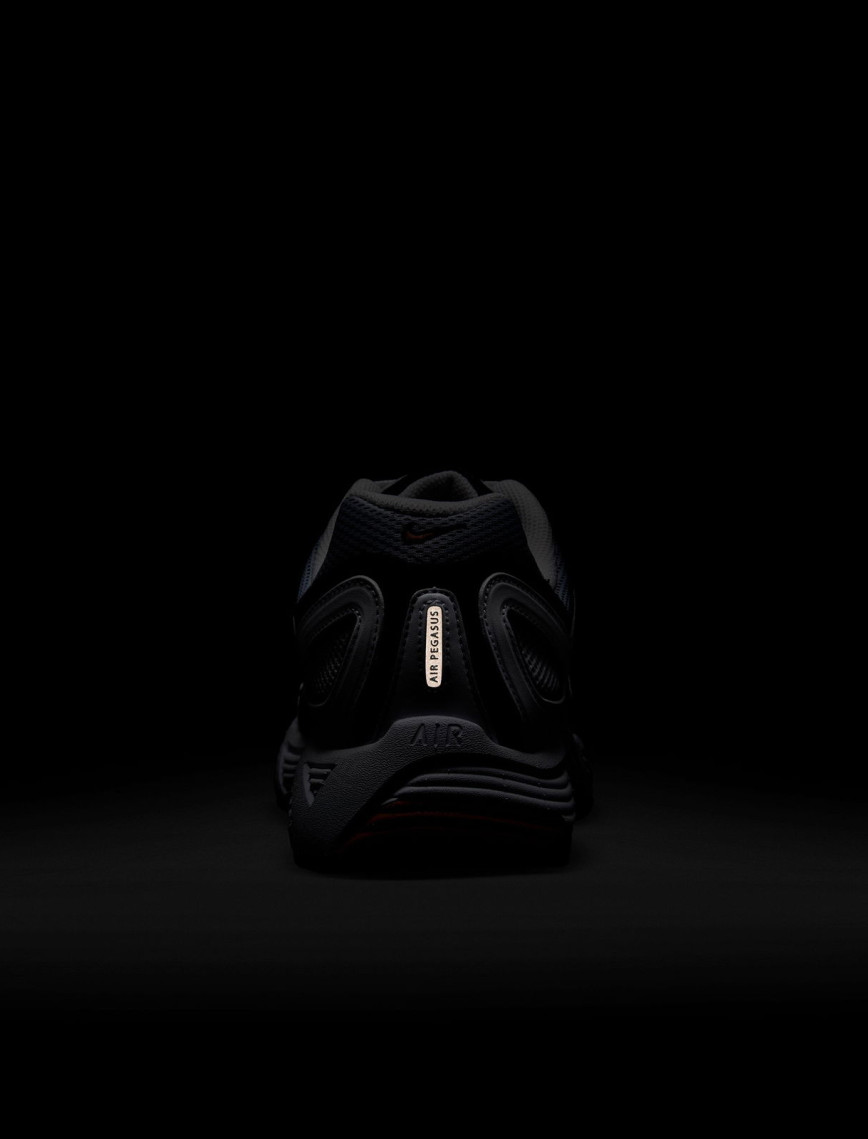 Nike Air Pegasus 2005 Erkek Beyaz Spor Ayakkabı Nike Air Pegasus 2005 Erkek Beyaz Spor Ayakkabı