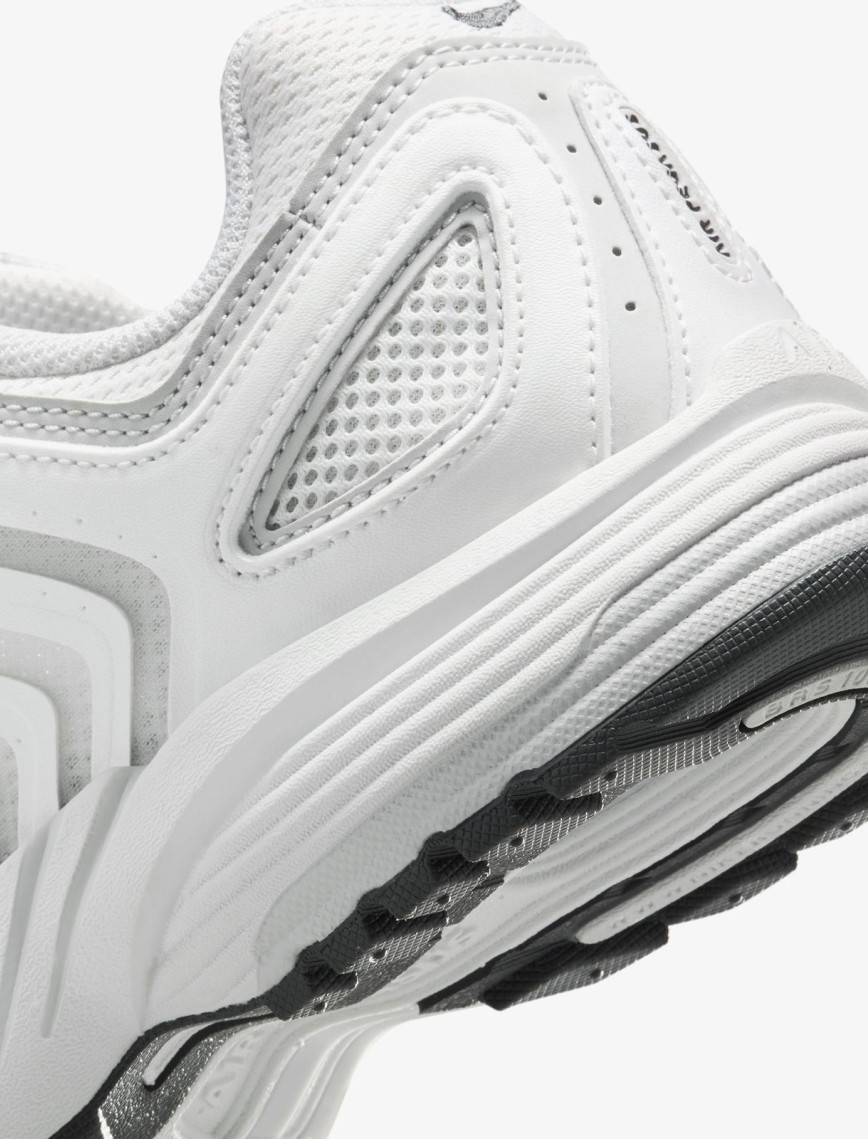 Nike Air Pegasus 2005 Kadın Beyaz Spor Ayakkabı Nike Air Pegasus 2005 Kadın Beyaz Spor Ayakkabı