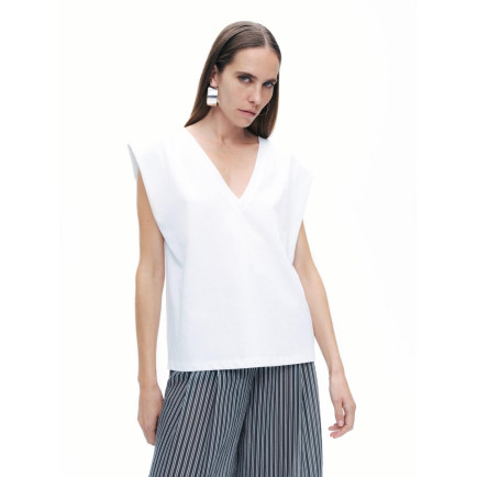 V Yaka Vatkalı Tişört V Yaka Vatkalı Tişört