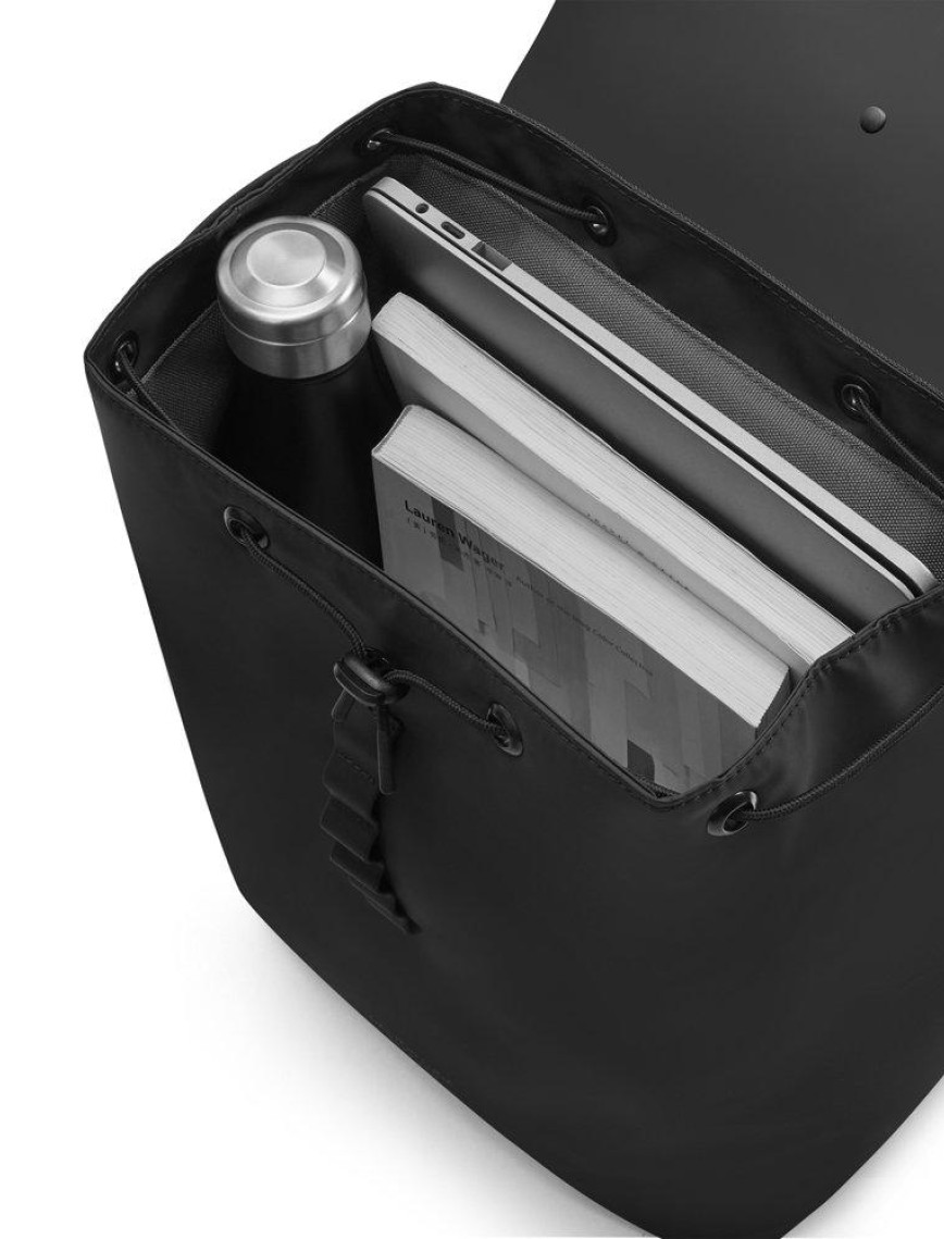 Gaston Luga Dash Bucket Laptop Bölmeli Sırt Çantası 11"/13" - Siyah Gaston Luga Dash Bucket Laptop Bölmeli Sırt Çantası 11"/13" - Siyah