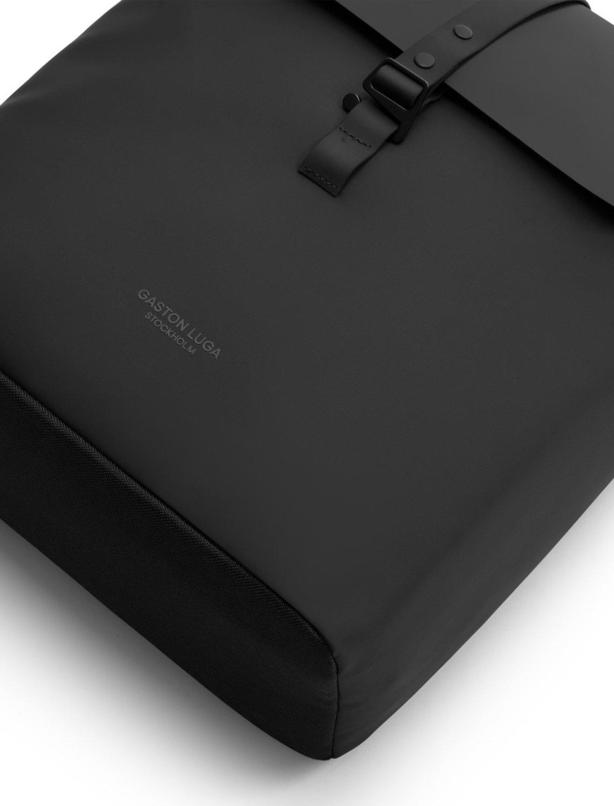 Gaston Luga Dash Bucket Laptop Bölmeli Sırt Çantası 11"/13" - Siyah Gaston Luga Dash Bucket Laptop Bölmeli Sırt Çantası 11"/13" - Siyah