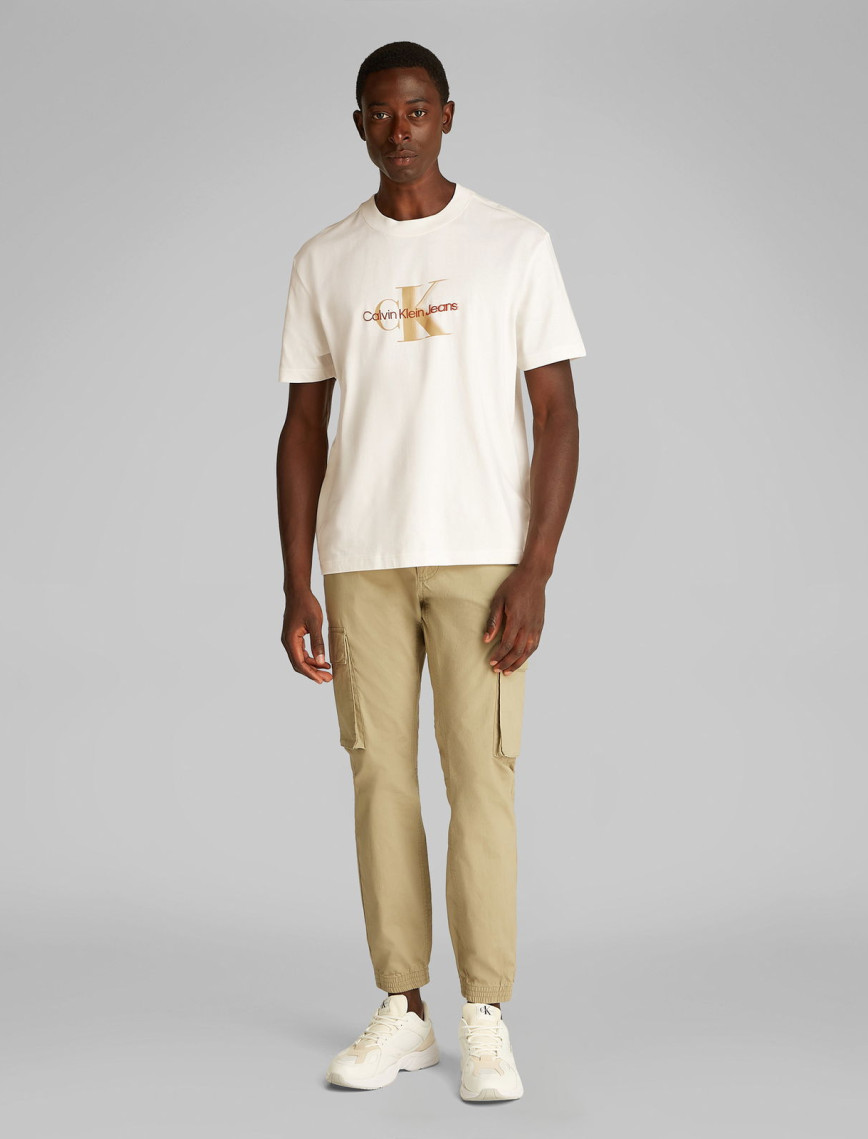 Calvin Klein Monologo Shift Erkek Beyaz T-Shirt Calvin Klein Monologo Shift Erkek Beyaz T-Shirt