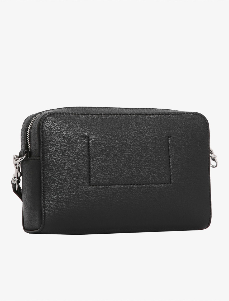 Calvin Klein Minimal Monogram Camera 20 Kadın Siyah El Çantası Calvin Klein Minimal Monogram Camera 20 Kadın Siyah El Çantası