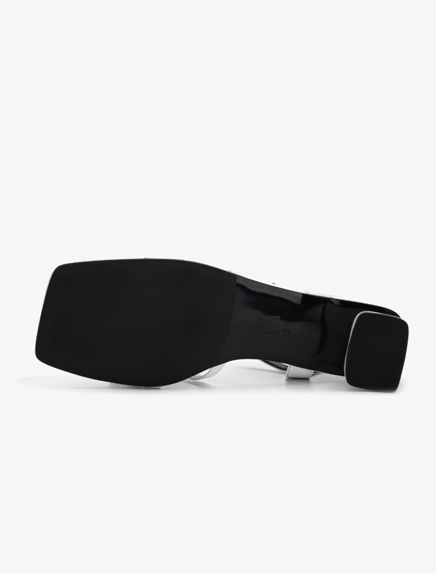 Valmenti Kadın Beyaz Hakiki Deri Sandalet Valmenti Kadın Beyaz Hakiki Deri Sandalet