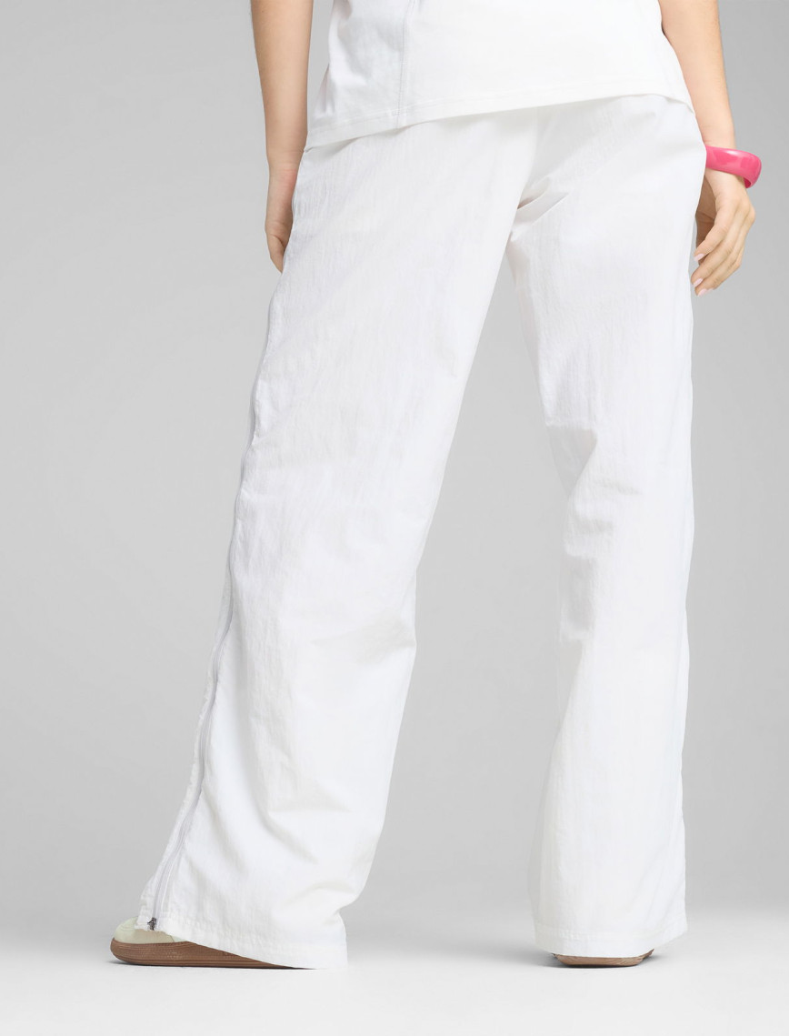 Puma Dare To Relaxed Dokuma Fermuarlı Kadın Beyaz Eşofman Altı Puma Dare To Relaxed Dokuma Fermuarlı Kadın Beyaz Eşofman Altı