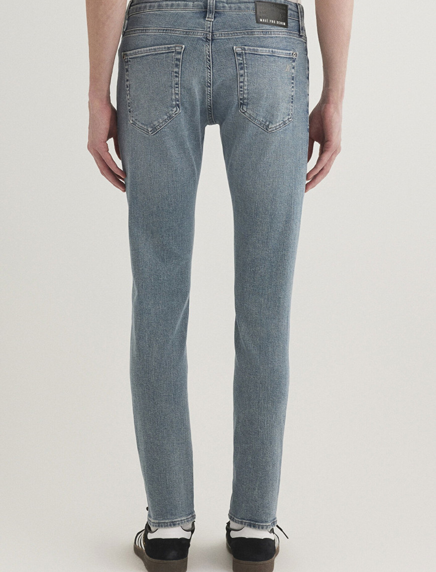 Mavi James Mavı Pro Gölgeli Indigo Mavisi Jean Pantolon 0042489555 Mavi James Mavı Pro Gölgeli Indigo Mavisi Jean Pantolon 0042489555