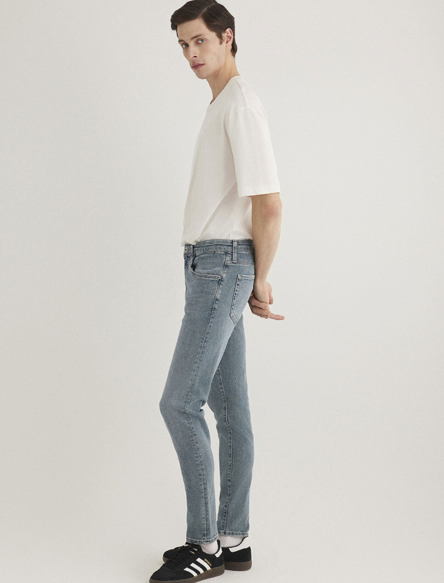 Mavi James Mavı Pro Gölgeli Indigo Mavisi Jean Pantolon 0042489555 Mavi James Mavı Pro Gölgeli Indigo Mavisi Jean Pantolon 0042489555