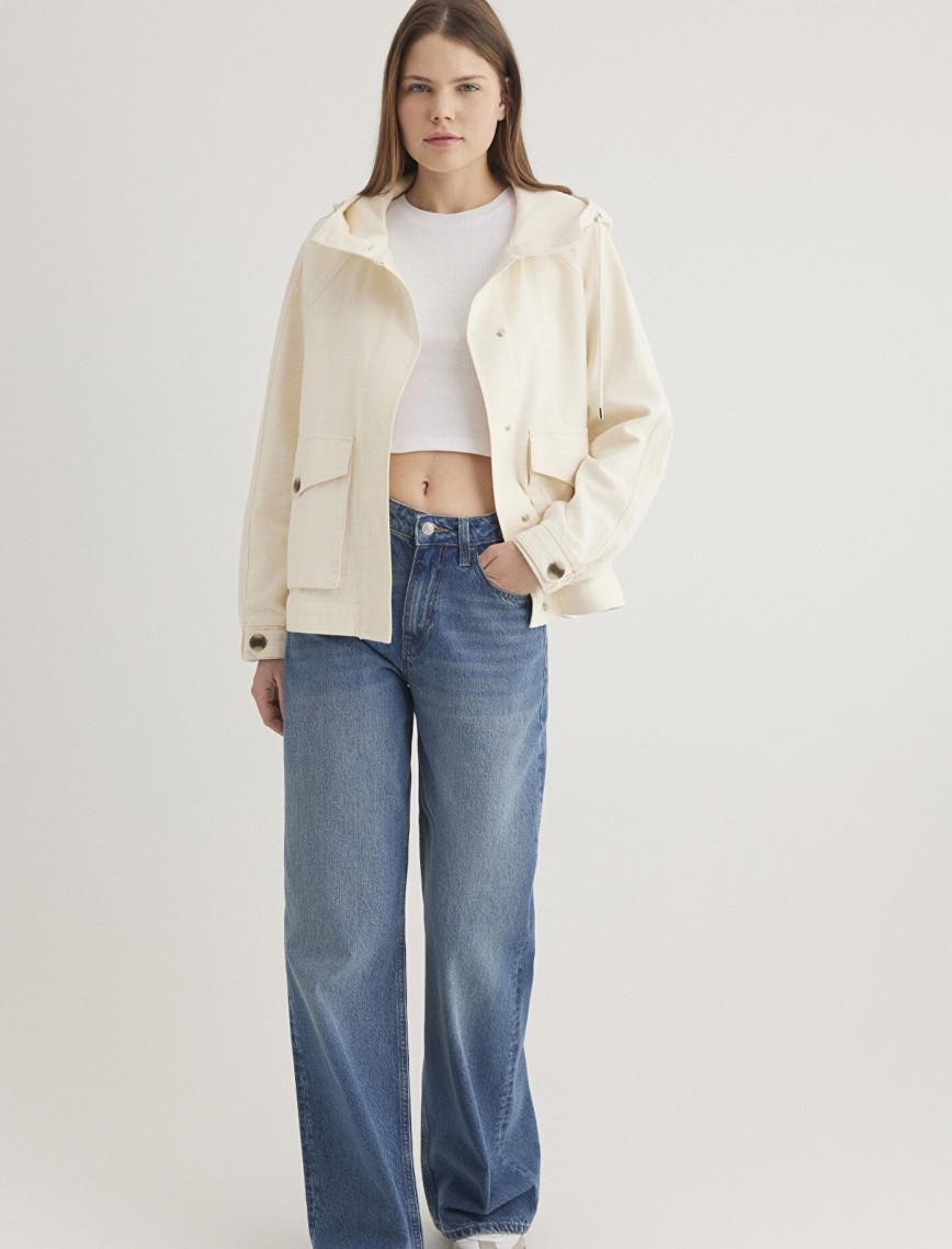 Mavi Kapüşonlu Ekru Ceket Oversize / Geniş Kesim 1110625-89513 Mavi Kapüşonlu Ekru Ceket Oversize / Geniş Kesim 1110625-89513