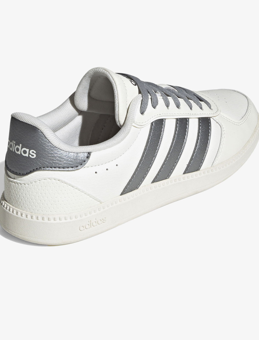 adidas Breaknet Sleek Kadın Beyaz Spor Ayakkabı adidas Breaknet Sleek Kadın Beyaz Spor Ayakkabı