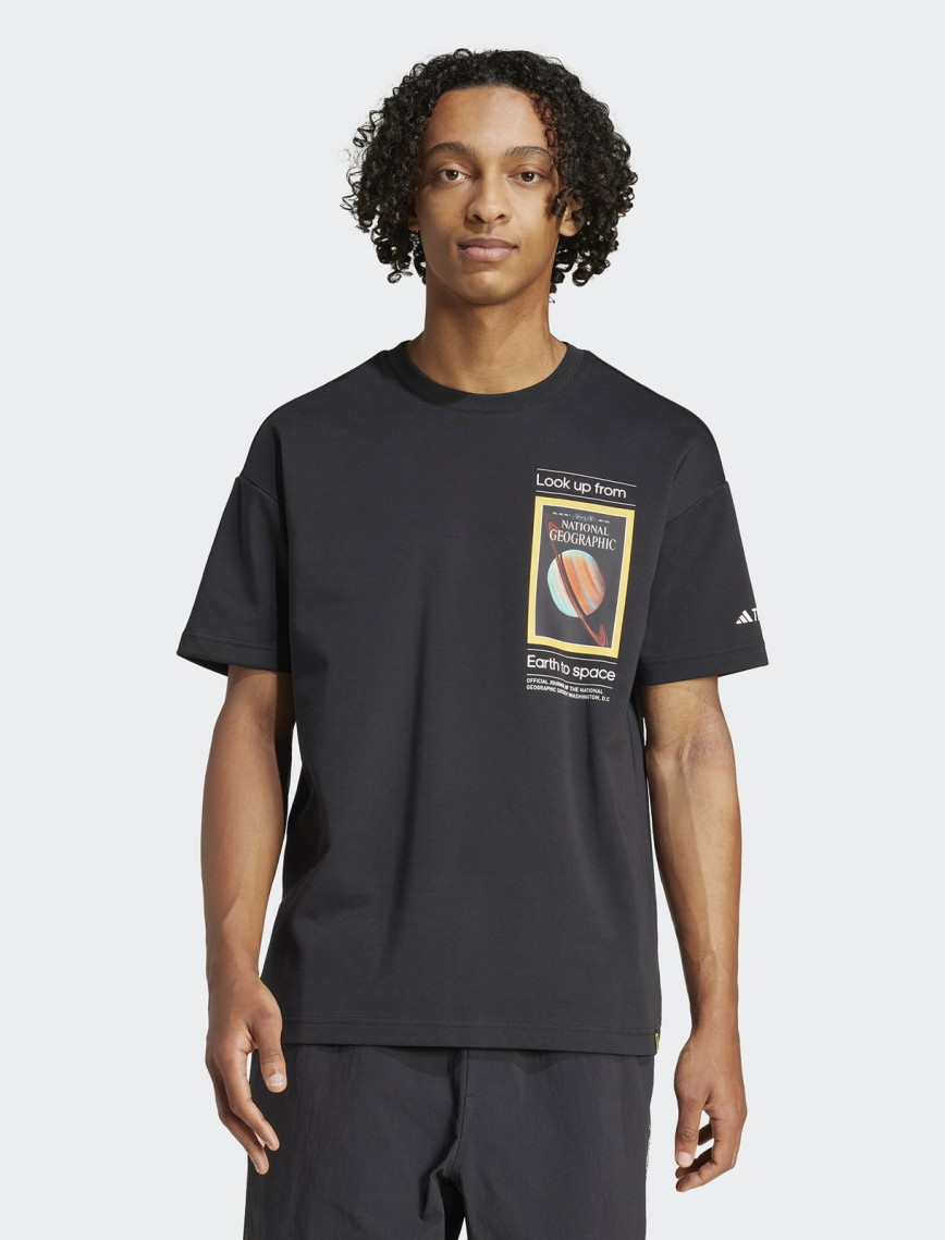 adidas Nat Geo Aeroready Graphic Erkek Siyah T-Shirt adidas Nat Geo Aeroready Graphic Erkek Siyah T-Shirt