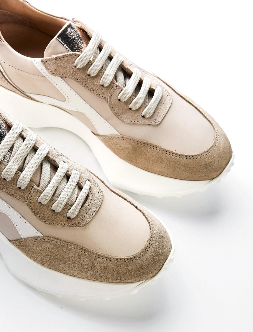 Valmenti Laura Kadın Latte Multi Hakiki Deri Sneakers & Spor Ayakkabı Valmenti Laura Kadın Latte Multi Hakiki Deri Sneakers & Spor Ayakkabı