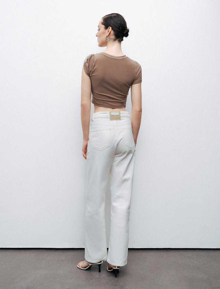 Burgu Detaylı Crop Top Burgu Detaylı Crop Top