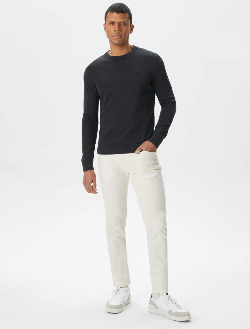 Lacoste Erkek Regular Fit Bisiklet Yaka Siyah Kazak Lacoste Erkek Regular Fit Bisiklet Yaka Siyah Kazak