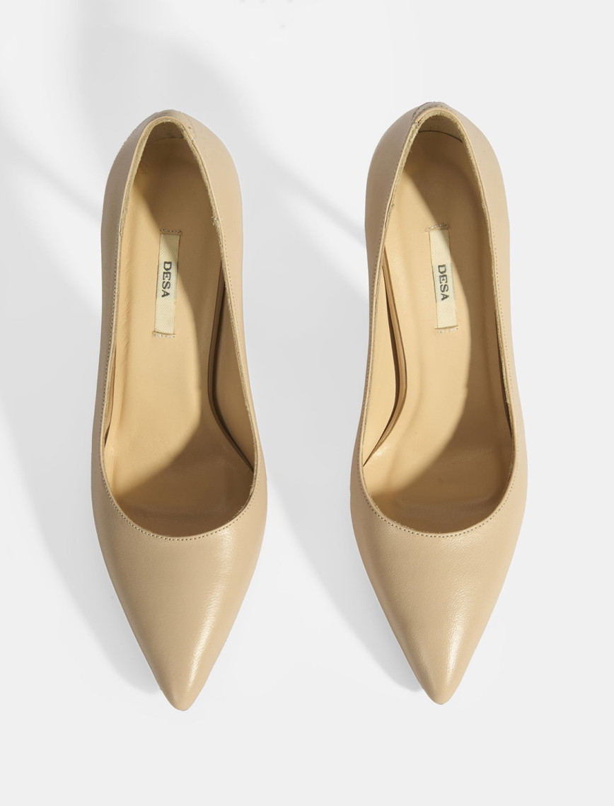 Kadın Ten Deri Topuklu Klasik Ayakkabı Kadın Ten Deri Topuklu Klasik Ayakkabı