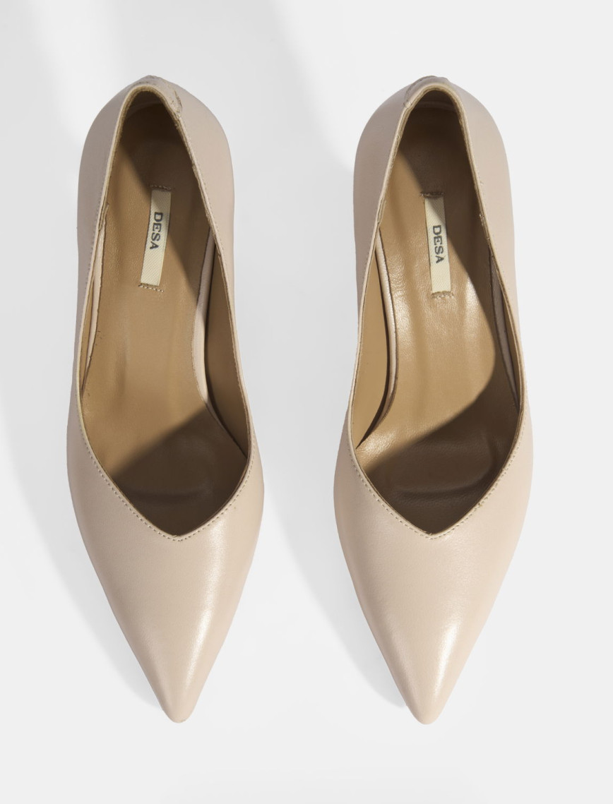 Kadın Bej Topuklu Klasik Ayakkabı Kadın Bej Topuklu Klasik Ayakkabı