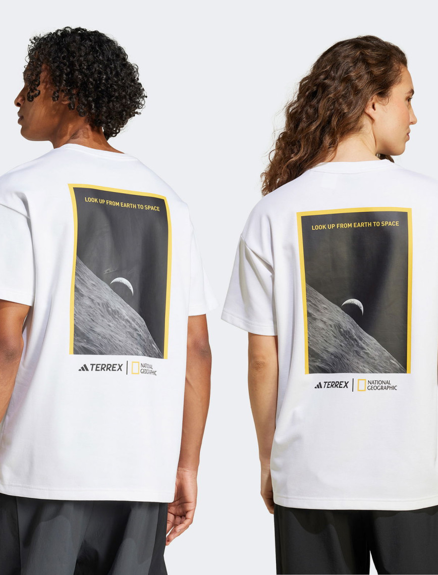 adidas Nat Geo Aeroready Graphic Erkek Beyaz T-Shirt adidas Nat Geo Aeroready Graphic Erkek Beyaz T-Shirt