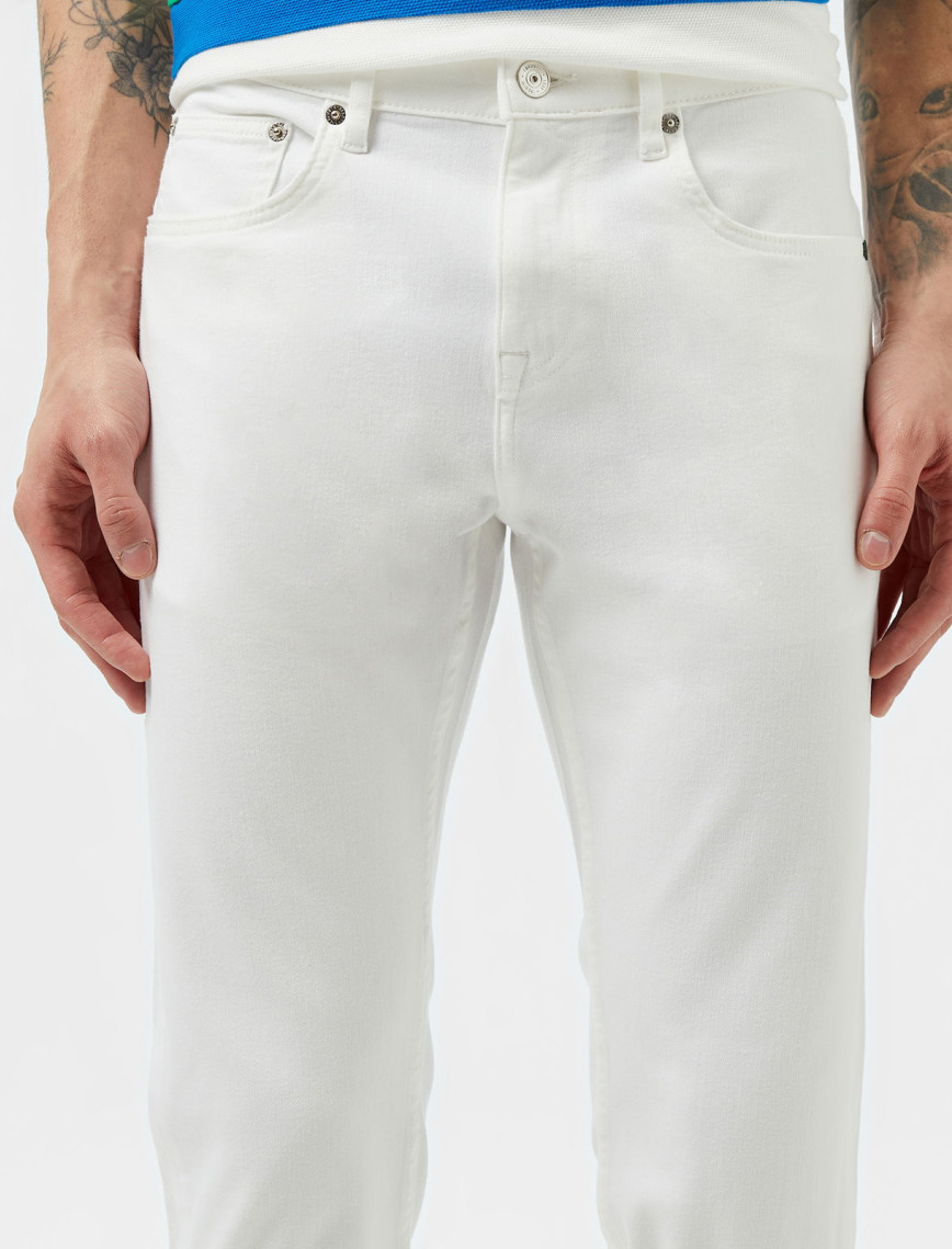 Lacoste Erkek Slim Fit Beyaz Jean Pantolon Lacoste Erkek Slim Fit Beyaz Jean Pantolon