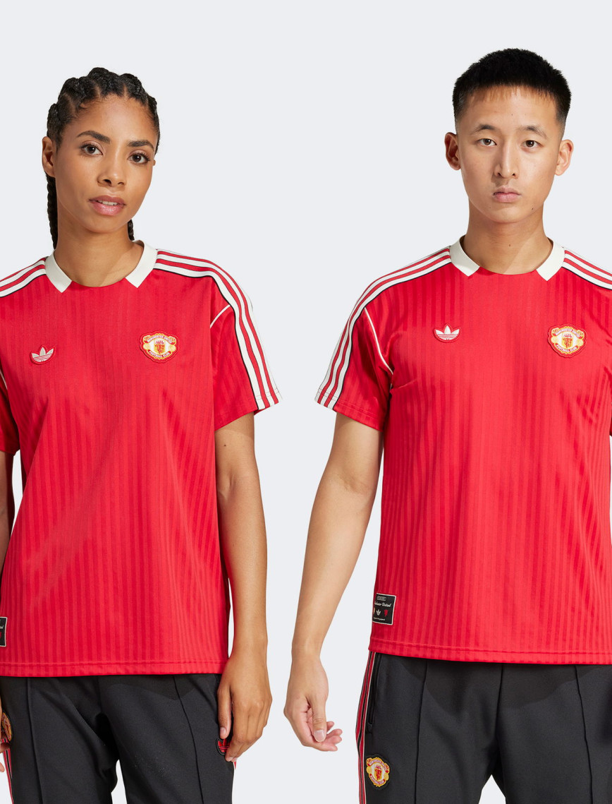 adidas Manchester United Terrace Icons Retro Unisex Kırmızı T-Shirt adidas Manchester United Terrace Icons Retro Unisex Kırmızı T-Shirt
