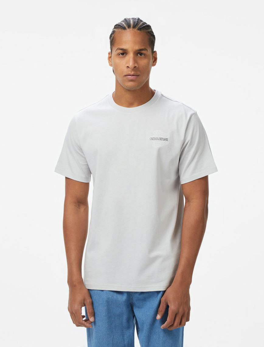 Converse Loose Fit Erkek Grafik Baskılı T-Shirt Converse Loose Fit Erkek Grafik Baskılı T-Shirt