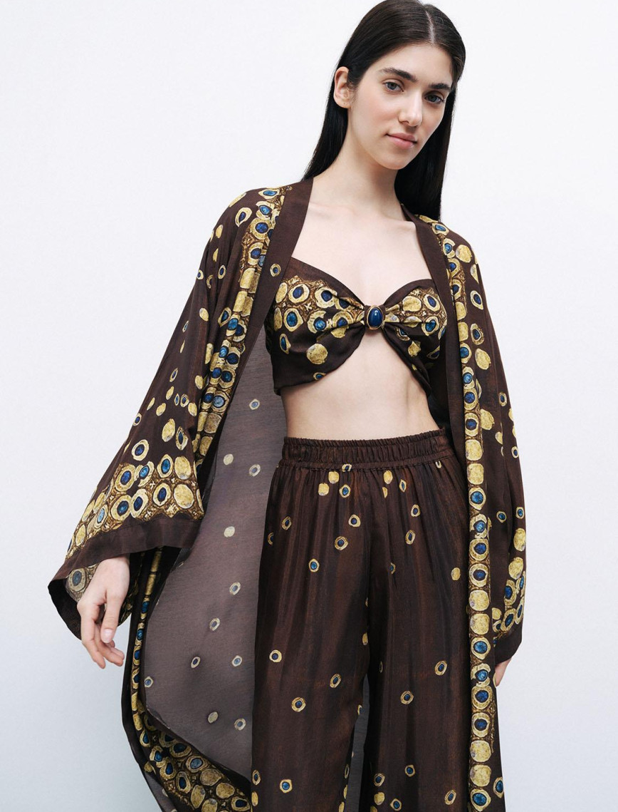 Aksesuar Detaylı Crop Top Aksesuar Detaylı Crop Top