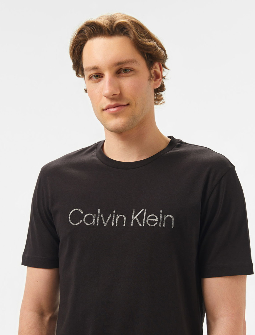 Calvin Klein Logo Erkek Siyah T-Shirt Calvin Klein Logo Erkek Siyah T-Shirt