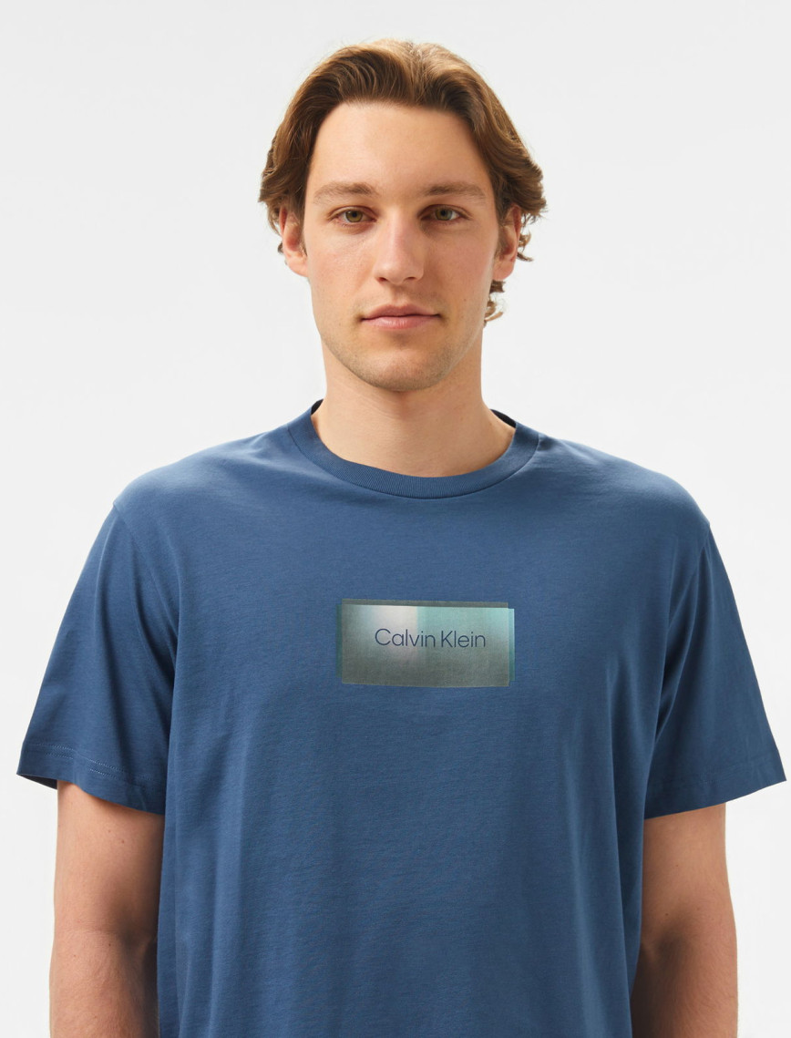 Calvin Klein Logo Erkek Mavi T-Shirt Calvin Klein Logo Erkek Mavi T-Shirt