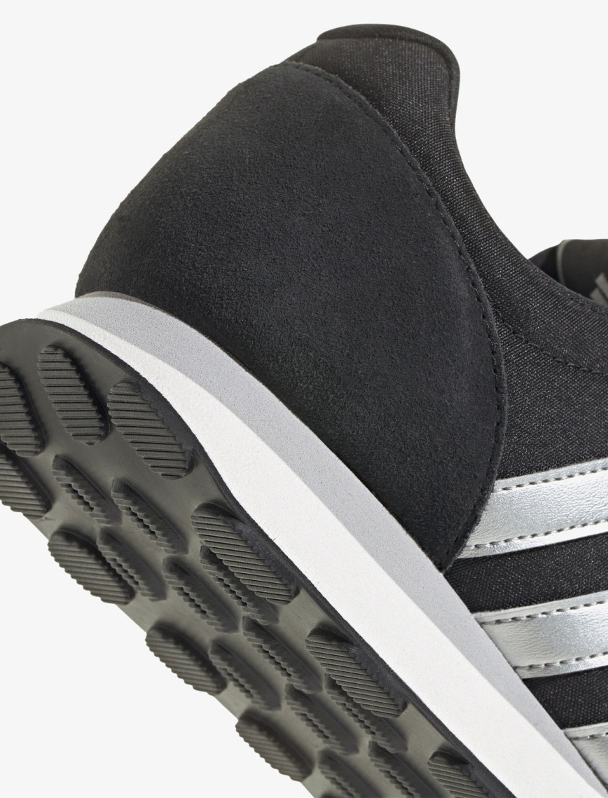 adidas Run 60S 3.0 Kadın Siyah Koşu Ayakkabısı adidas Run 60S 3.0 Kadın Siyah Koşu Ayakkabısı