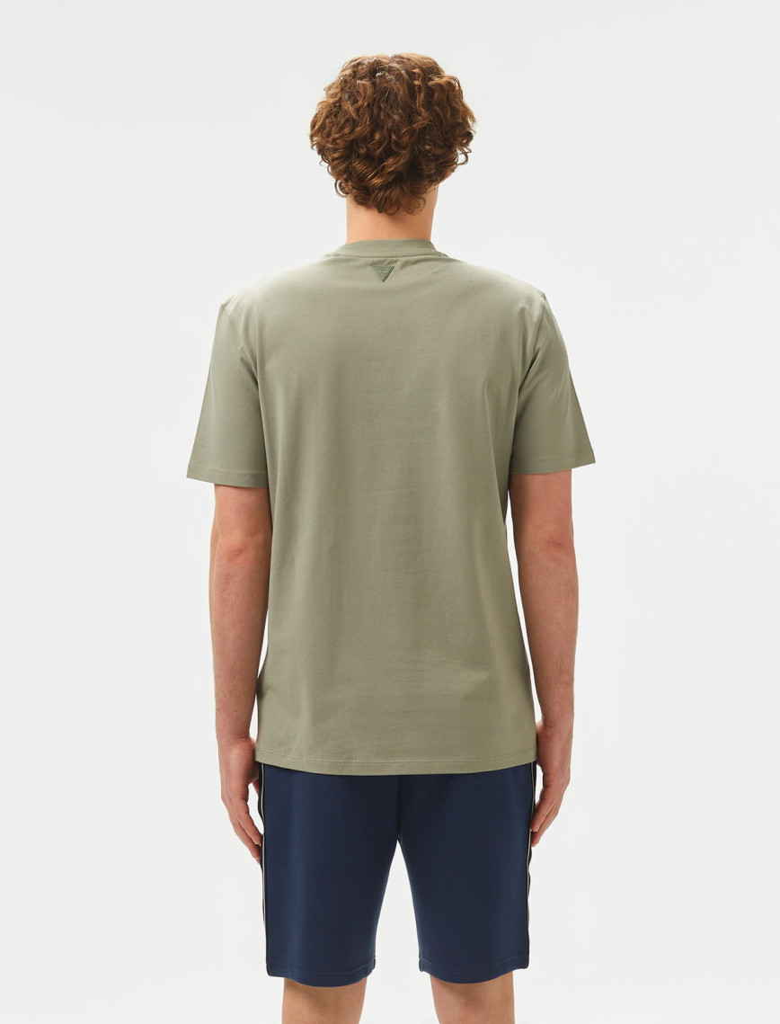 Guess Ss Alphy Mid Organicetch 180 Erkek Yeşil T-Shirt Guess Ss Alphy Mid Organicetch 180 Erkek Yeşil T-Shirt