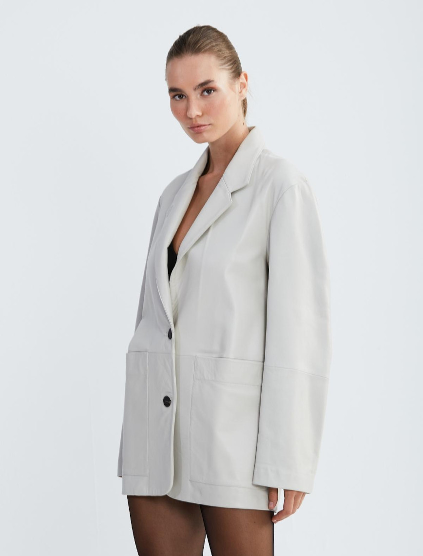 Valmenti Kadın Kırık Beyaz Hakiki Deri Ceket