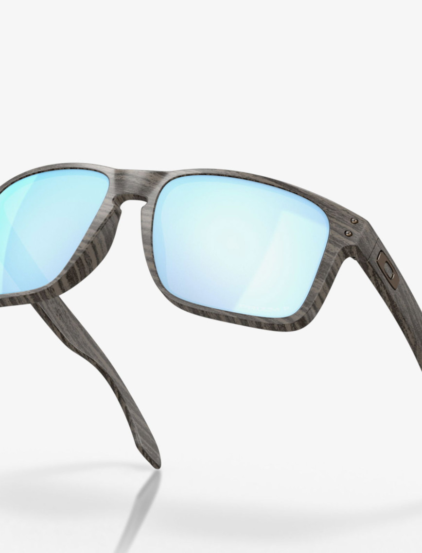 Oakley 0OO9417 Erkek Koyu Gri Güneş Gözlüğü Oakley 0OO9417 Erkek Koyu Gri Güneş Gözlüğü