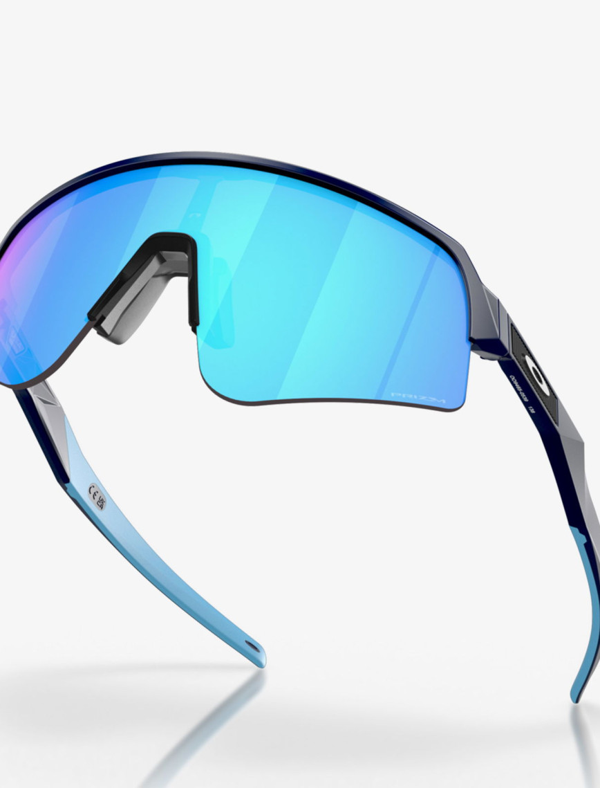 Oakley 0OO9465 Erkek Lacivert Güneş Gözlüğü Oakley 0OO9465 Erkek Lacivert Güneş Gözlüğü