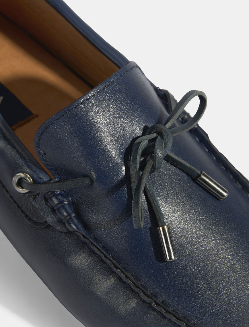 Erkek Lacivert Bağcık Detaylı Slip-On Deri Loafer Erkek Lacivert Bağcık Detaylı Slip-On Deri Loafer