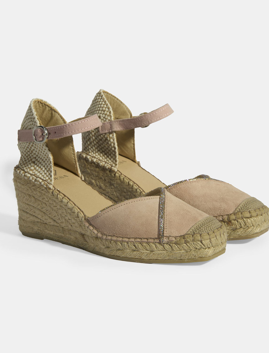 Pudra Kadın Toka Aksesuarlı Taş Detaylı Dolgu Topuklu Süet Espadril Pudra Kadın Toka Aksesuarlı Taş Detaylı Dolgu Topuklu Süet Espadril