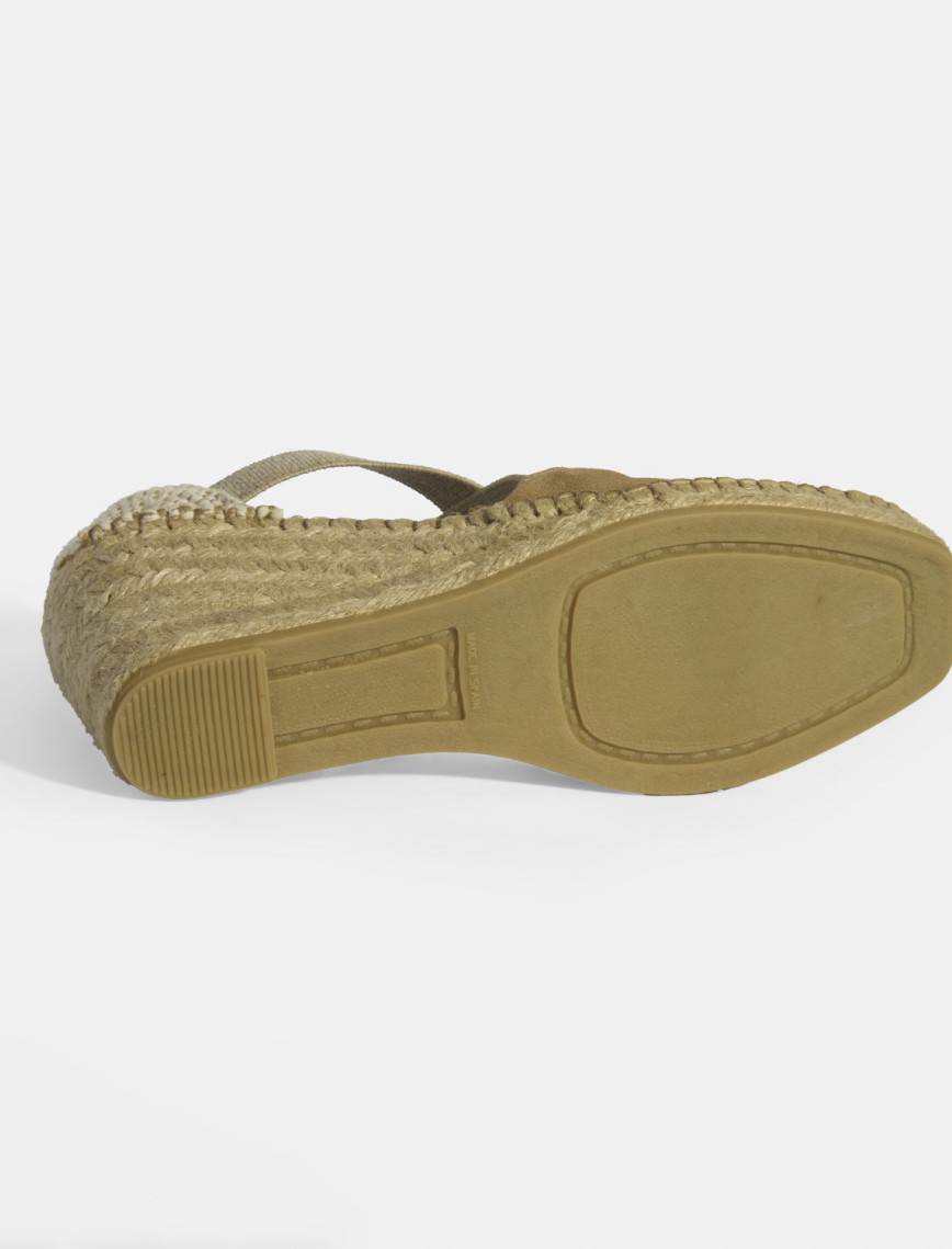 Bej Kadın Lastik Bantlı Dolgu Topuklu Süet Espadril Bej Kadın Lastik Bantlı Dolgu Topuklu Süet Espadril