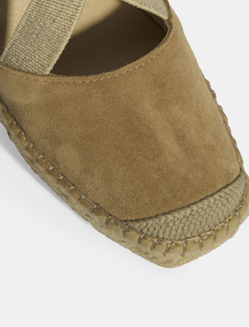 Bej Kadın Lastik Bantlı Dolgu Topuklu Süet Espadril Bej Kadın Lastik Bantlı Dolgu Topuklu Süet Espadril